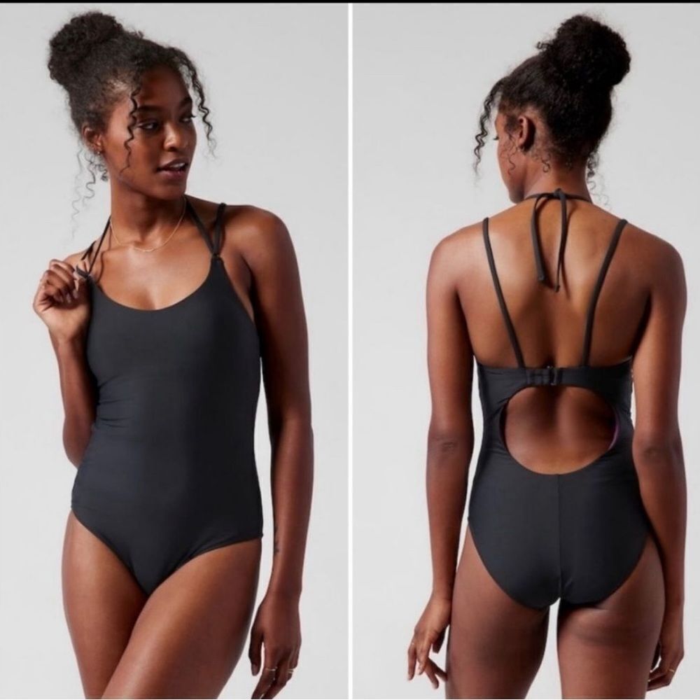 NWT Athleta Keyhole One Pice Swimsuit size XXS.